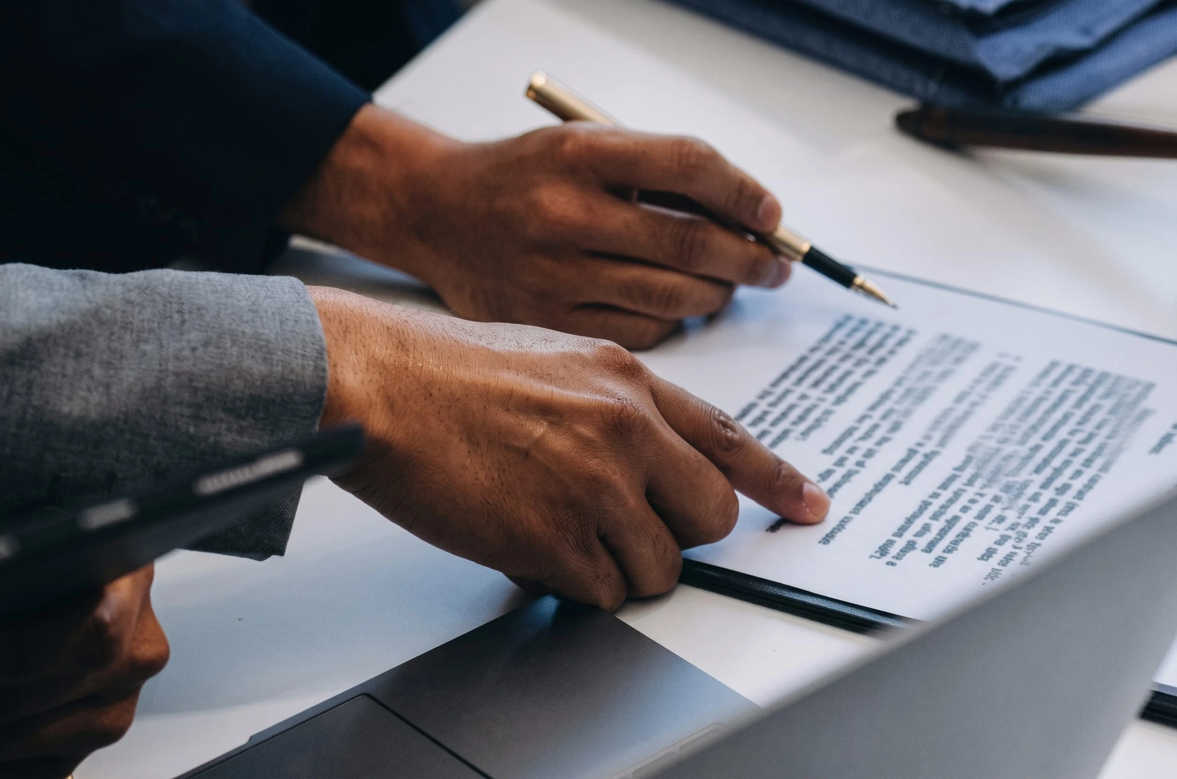 Revisão de escopo e contrato de projeto